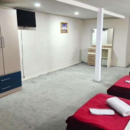 Avi Hotel Баку Екстер'єр фото