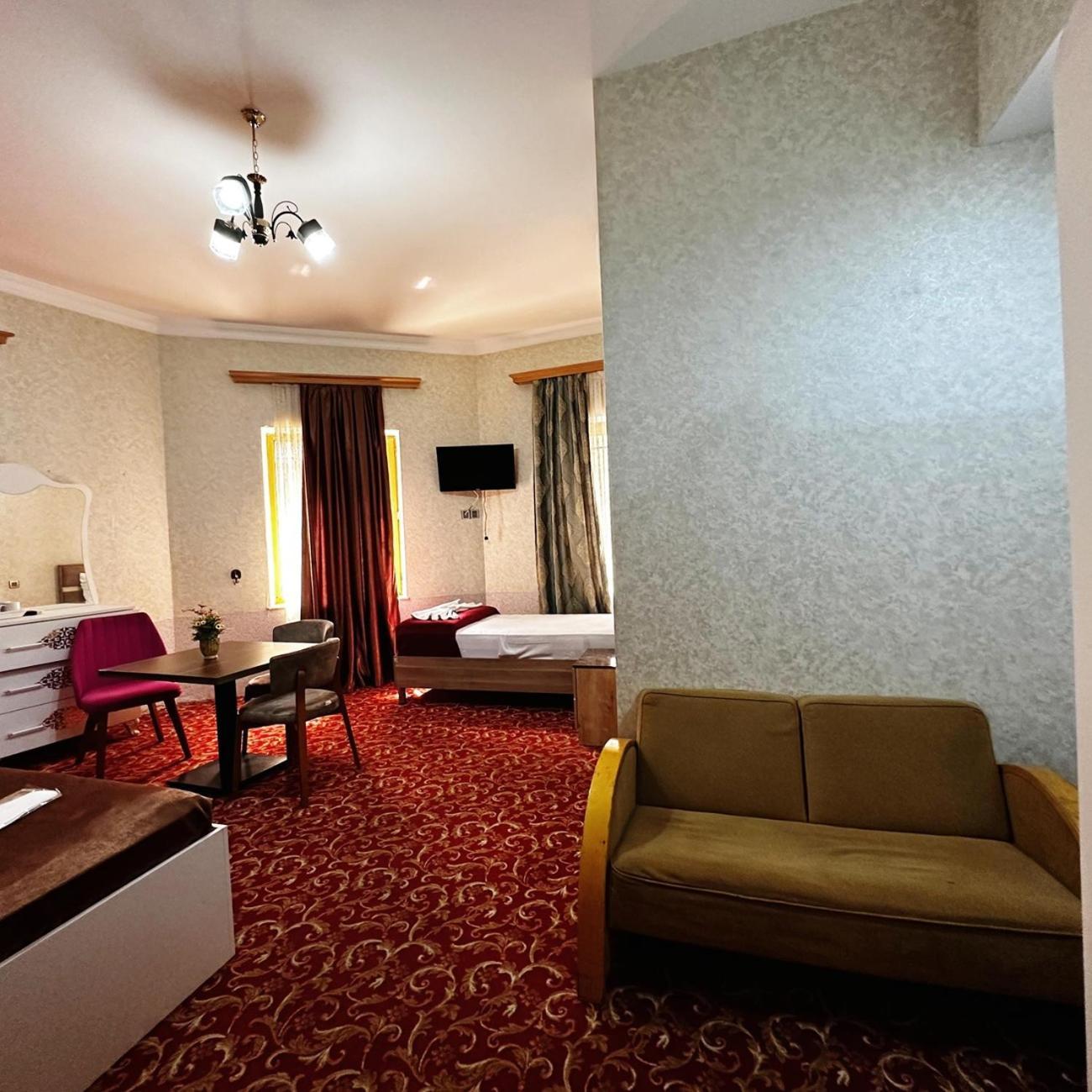 Avi Hotel Баку Екстер'єр фото