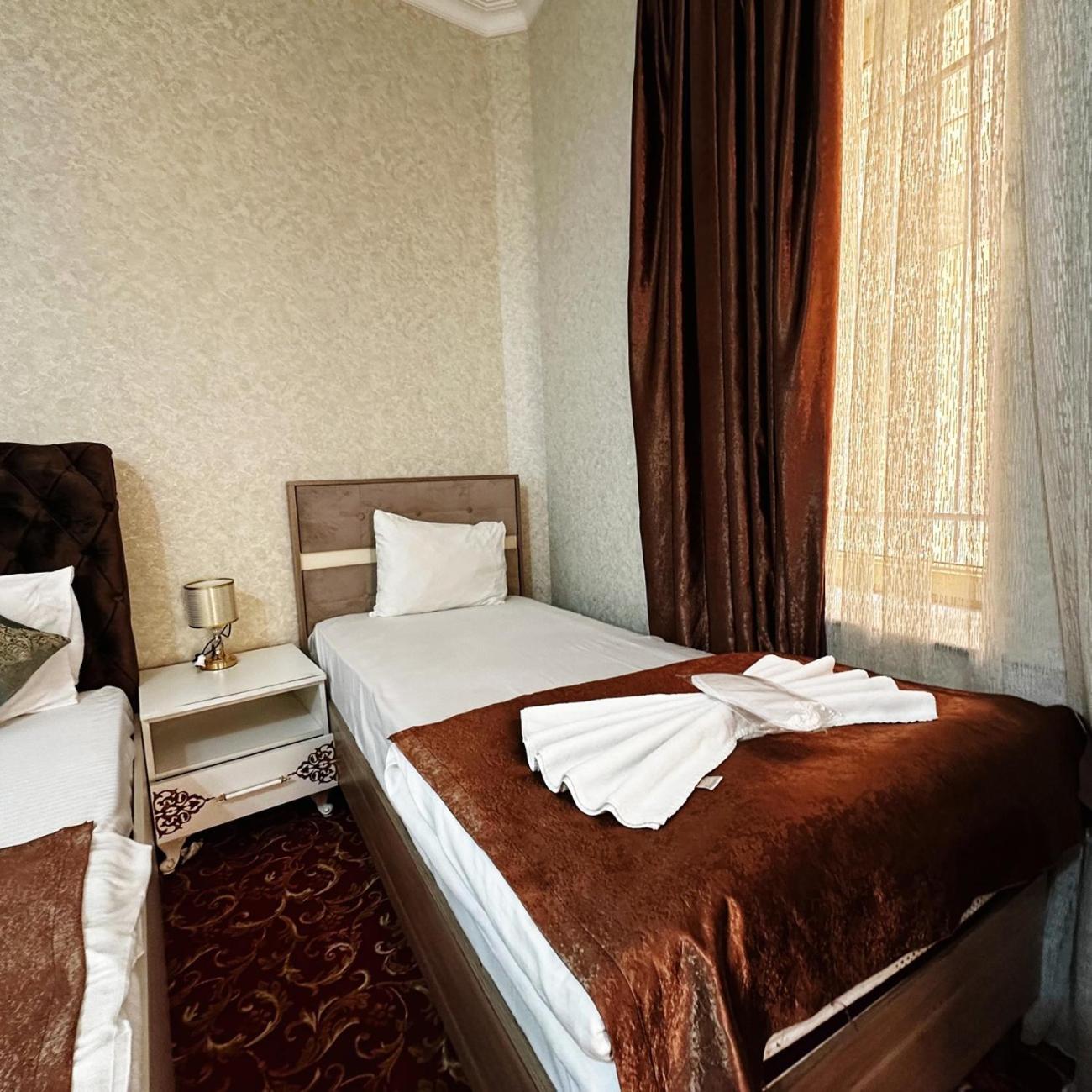 Avi Hotel Баку Екстер'єр фото