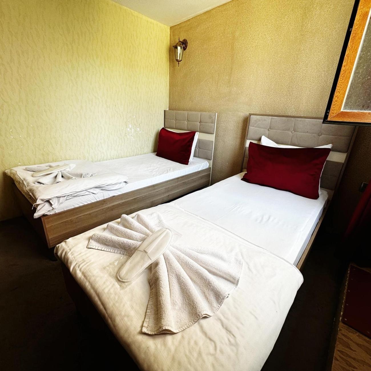 Avi Hotel Баку Екстер'єр фото