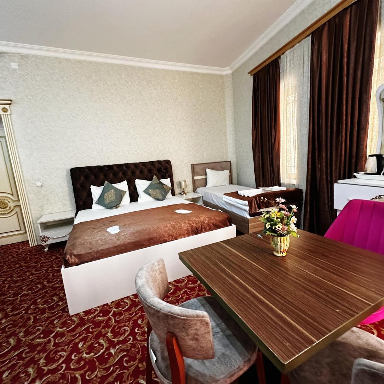 Avi Hotel Баку Екстер'єр фото