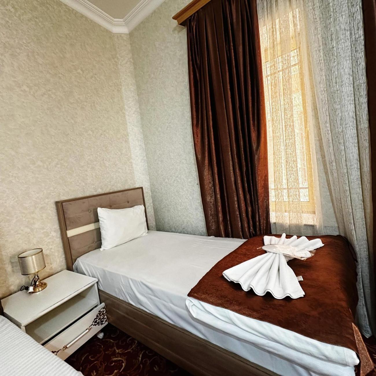 Avi Hotel Баку Екстер'єр фото