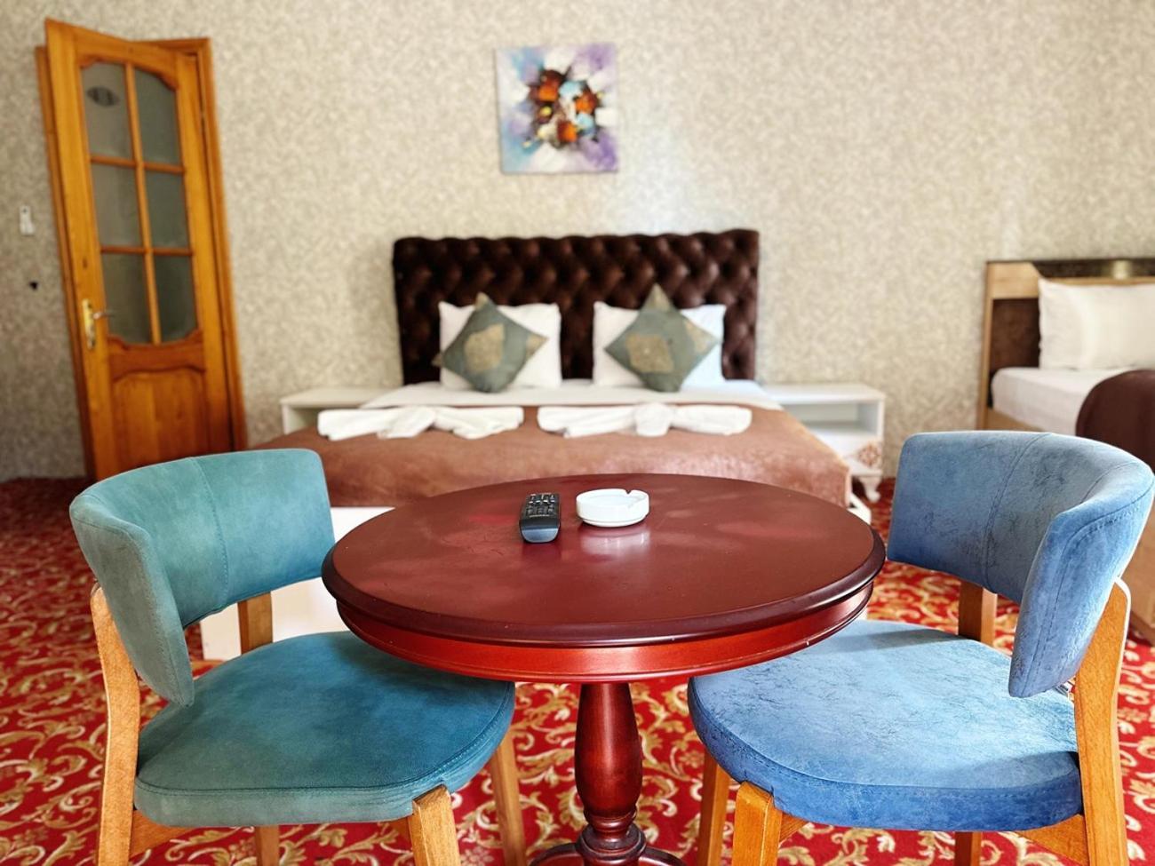 Avi Hotel Баку Екстер'єр фото
