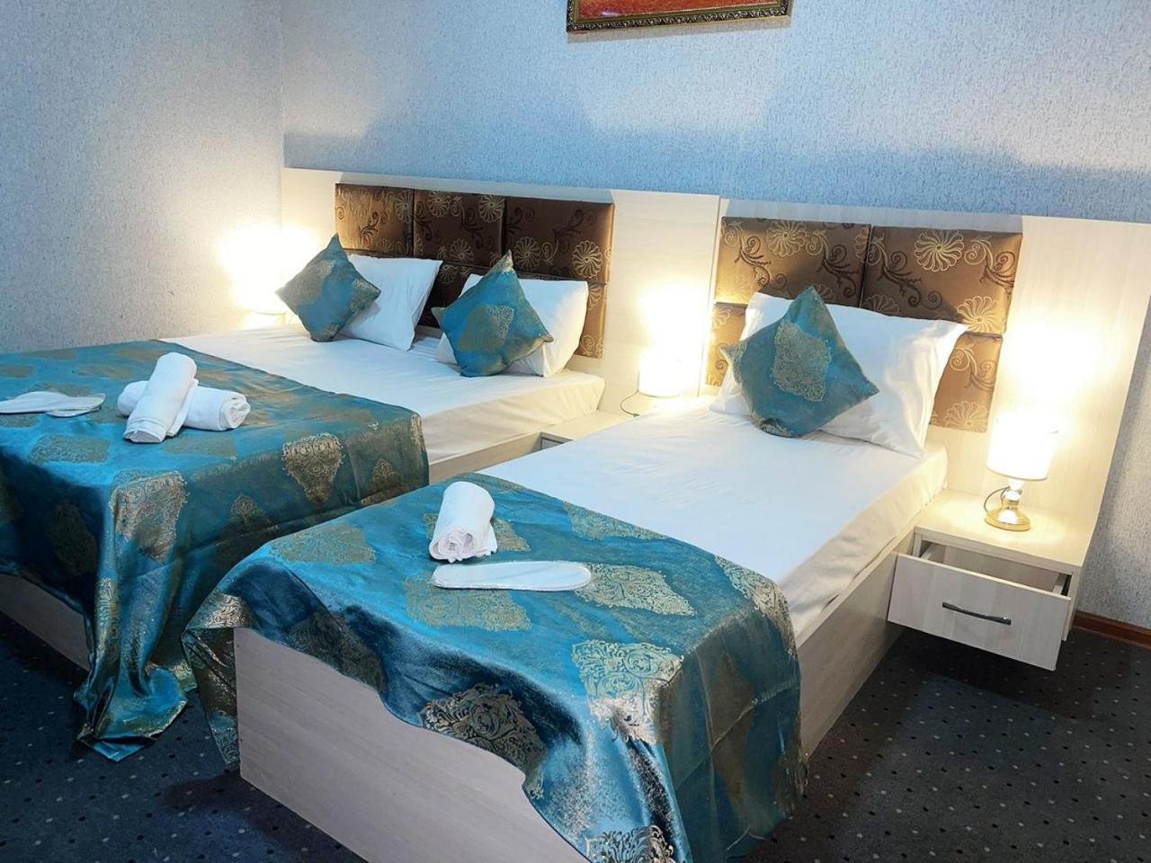 Avi Hotel Баку Екстер'єр фото