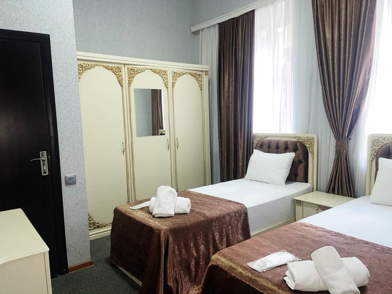 Avi Hotel Баку Екстер'єр фото